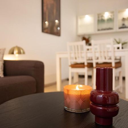 Xenia Apartments - Enjoy Porta Venezia In Modern Apt- 10 Min From Duomo Milan Bagian luar foto