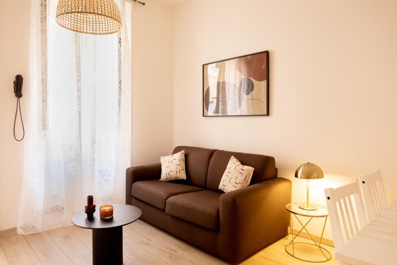 Xenia Apartments - Enjoy Porta Venezia In Modern Apt- 10 Min From Duomo Milan Bagian luar foto