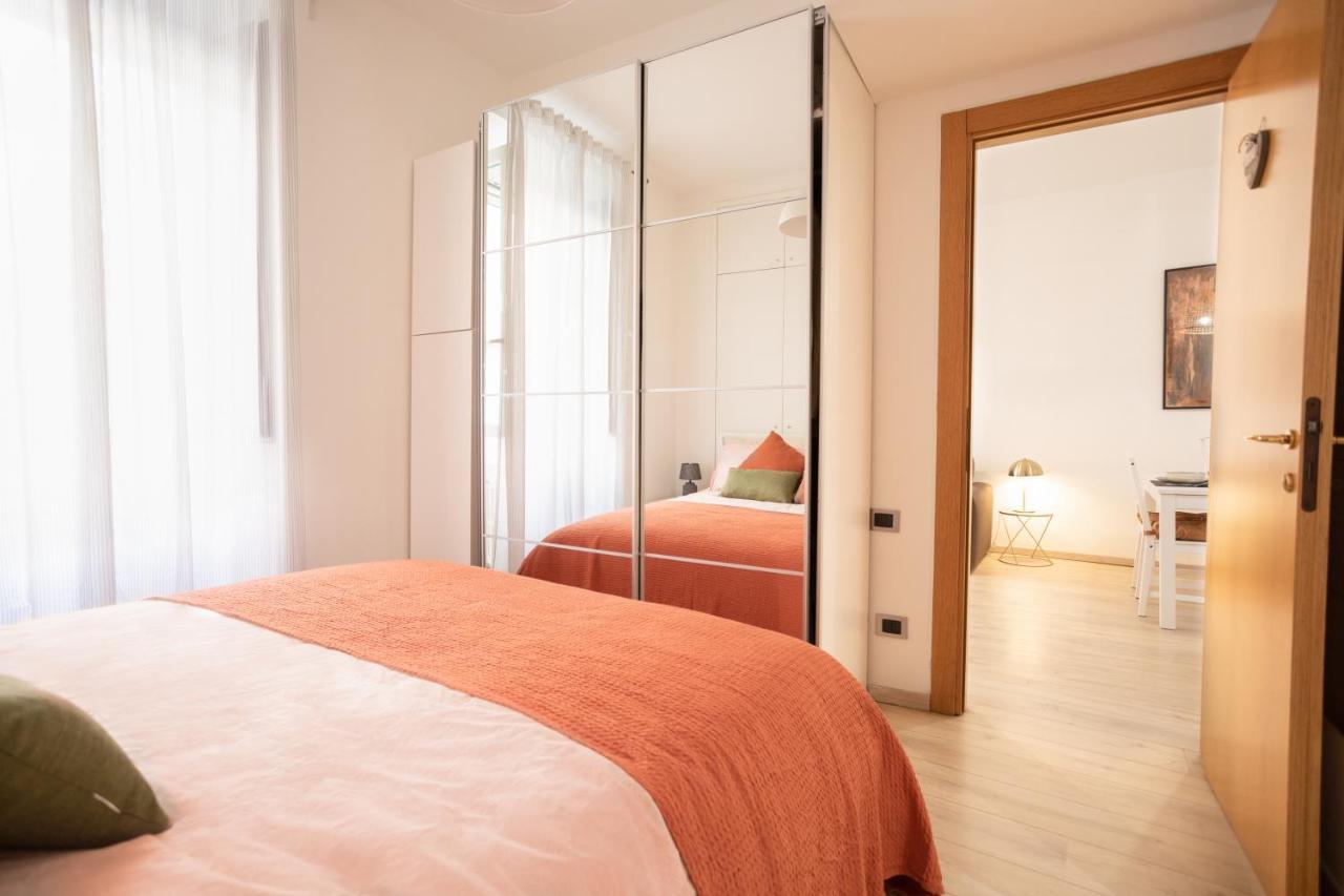 Xenia Apartments - Enjoy Porta Venezia In Modern Apt- 10 Min From Duomo Milan Bagian luar foto