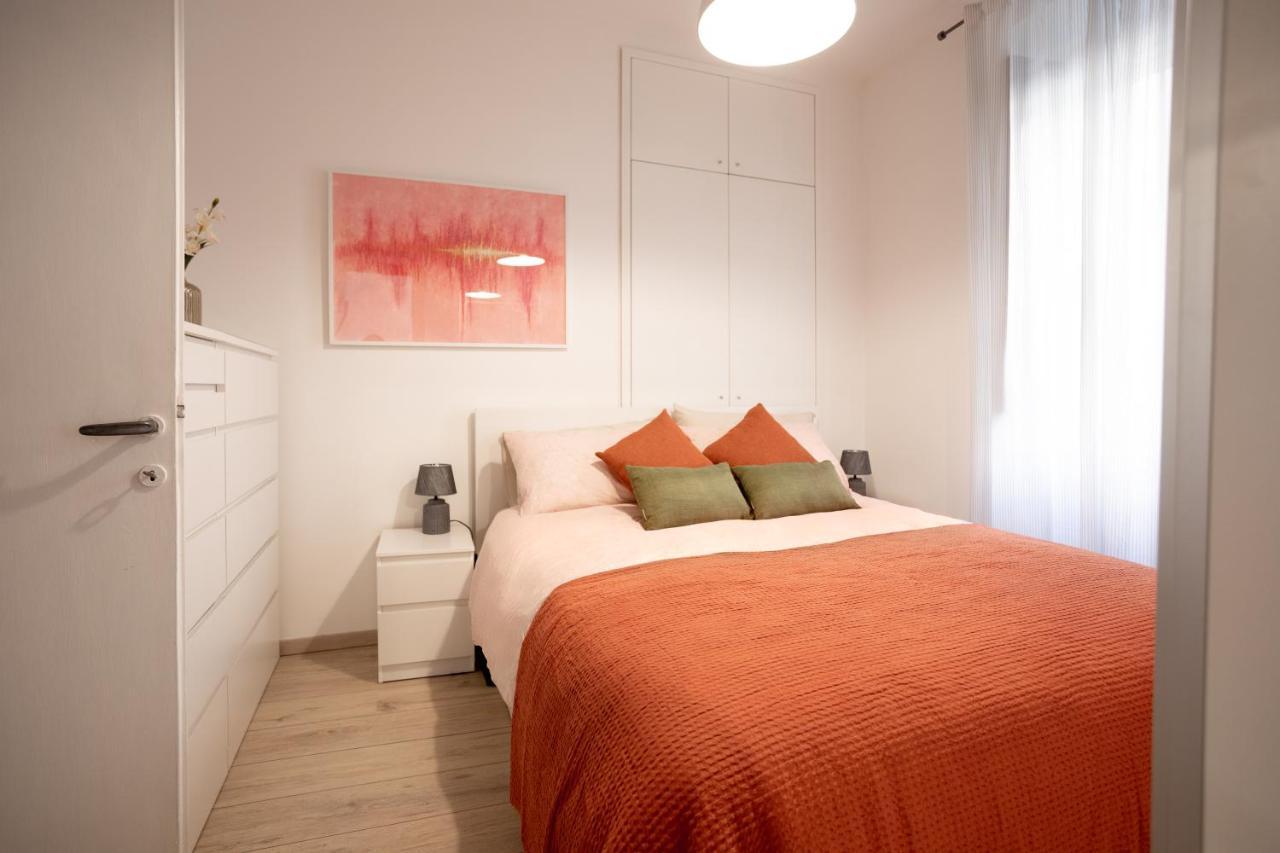 Xenia Apartments - Enjoy Porta Venezia In Modern Apt- 10 Min From Duomo Milan Bagian luar foto